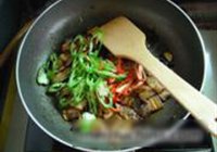 一品回锅肉的做法 步骤10