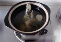 昂公鱼炖豆腐的做法 步骤3