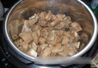 豆角干焖猪软骨的做法 步骤8