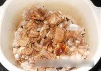 豆角干焖猪软骨的做法 步骤4