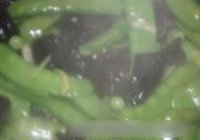 木耳炝荷兰豆的做法 步骤9