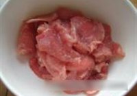 水煮肉片的做法 步骤2