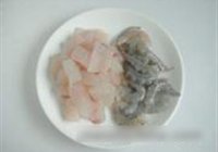 鱼虾醉荷花的做法 步骤4