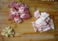 三蔬炒肉的做法 步骤1