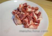 菠萝肉段的做法 步骤2