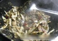 家常酸菜竹笋的做法 步骤10