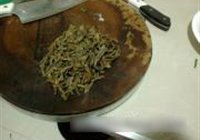 豆角干炒腊肠的做法 步骤2