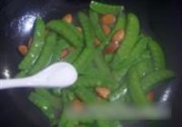 杏仁荷兰豆的做法 步骤4