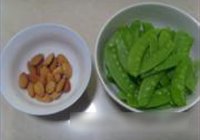 杏仁荷兰豆的做法 步骤1