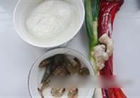 豆腐鲜虾卷的做法 步骤1