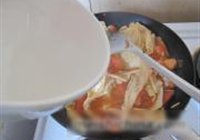 番茄烧腐竹的做法 步骤9