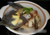 花生咸青鱼煲的做法 步骤6