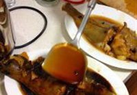 糖醋浇汁比目鱼的做法 步骤16