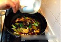糖醋浇汁比目鱼的做法 步骤8