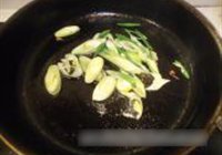 醋溜绿豆芽的做法 步骤2