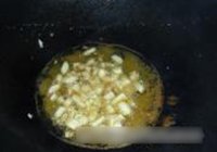 避风塘虾菇的做法 步骤5