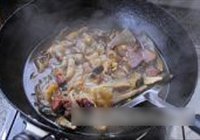 牛肉焖粉皮的做法 步骤9