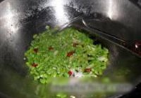 豇豆炒鸡蛋的做法 步骤7