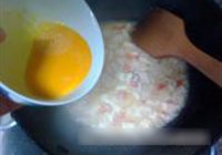 蛋浇虾仁豆腐的做法 步骤7