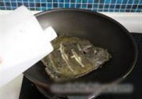 蒜香多宝鱼的做法 步骤6