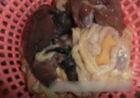 泡椒鸡杂的做法 步骤3