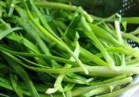 韭菜头炒冬笋的做法 步骤3