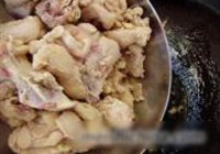 鸡肉炖土豆的做法 步骤4
