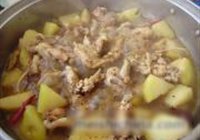 鸡肉炖土豆的做法 步骤8