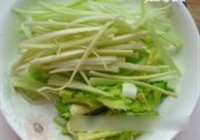 西芹炒榨菜丝的做法 步骤1