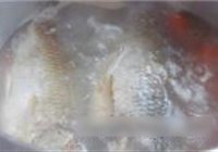 淮山胡萝卜鲫鱼汤的做法 步骤8