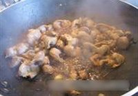 蒜头豆豉焖鸡珍的做法 步骤8