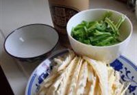 韭菜头炒冬笋的做法 步骤5
