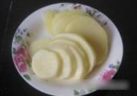 土豆烤鲳鱼的做法 步骤2