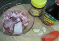 沙茶排骨煲仔饭的做法 步骤2