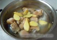 鸿运脆皮猪手的做法 步骤2