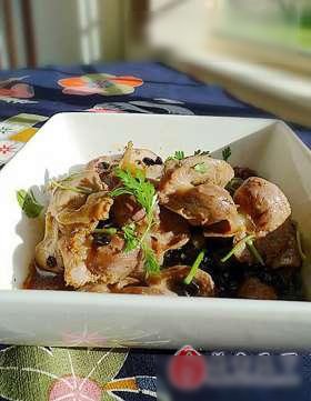 蒜头豆豉焖鸡珍