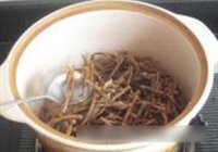 豇豆干香肠飞鸭煲的做法 步骤9