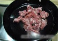 肉骨茶的做法 步骤1