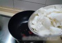 醋溜白菜的做法 步骤6