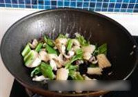 青椒墨鱼卷的做法 步骤10
