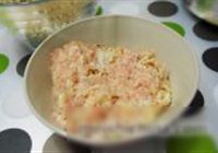 鸡茸蛋卷的做法 步骤3