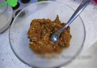 鸡茸蛋卷的做法 步骤4