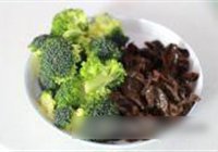 桃仁木耳豆腐煲的做法 步骤2