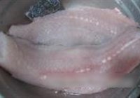 啤酒酸菜鱼的做法 步骤2