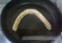 小青菜炒皮卷的做法 步骤6