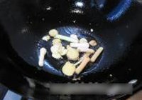 沙锅茨菇焖鹅的做法 步骤1