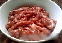 肉丝扒茄子的做法 步骤3