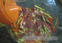 牛肉煲仔饭的做法 步骤5