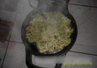 槐花饼的做法 步骤4