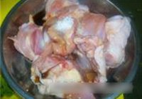 花雕焖南瓜鸡的做法 步骤2